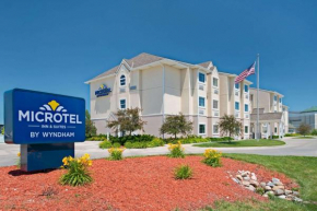 Отель Microtel Inn & Suites by Wyndham Bluffs  Каунсил-Блафс